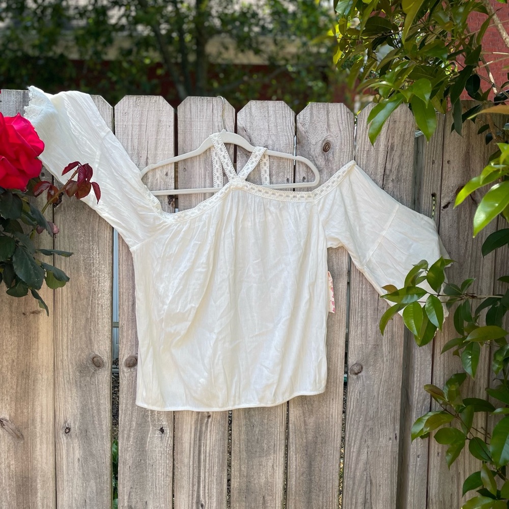 Gauzy off the shoulder too, XL